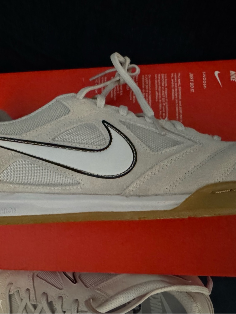 Nike Gato- Men’s Size 9.5  New in Box Light Gray / White/ Black with Gum Sole - Picture 3 of 7